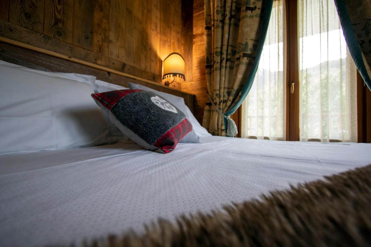 Laghetto Alpine Hotel & Restaurant Brusson Εξωτερικό φωτογραφία