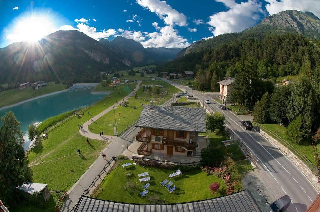 Laghetto Alpine Hotel & Restaurant Brusson Εξωτερικό φωτογραφία